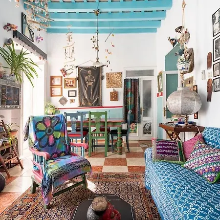 Проживание в семье La Pepa *